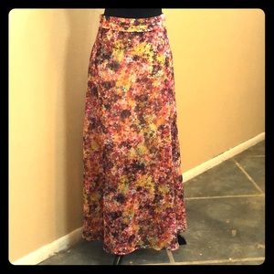 Floral maxi Bebe skirt